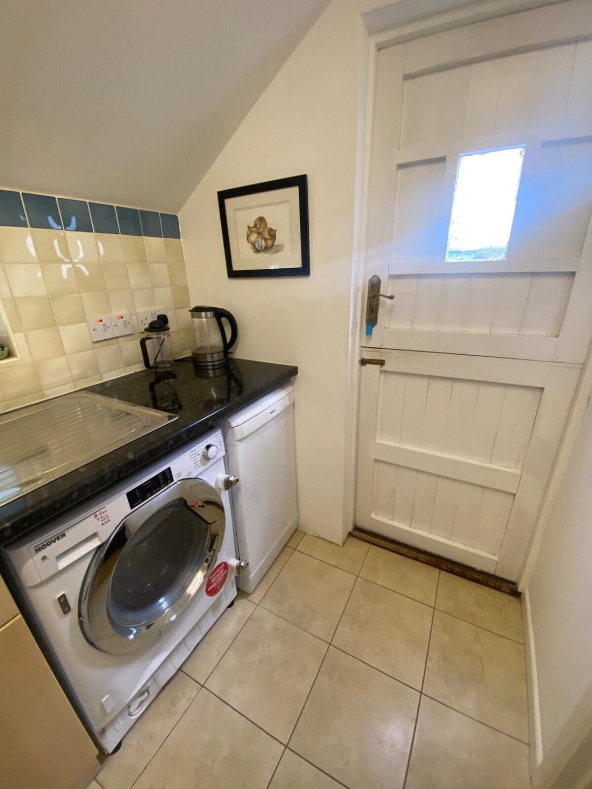 Private Entry Guesthouse Hideaway Hordle Exterior foto
